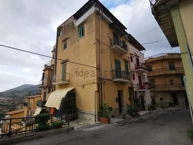 Casa in vendita a Montelepre, Sicilia