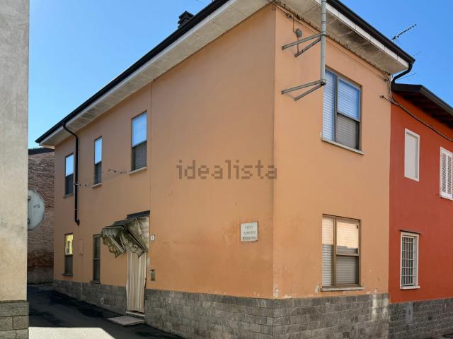 Casa in vendita a Codevilla, Lombardia