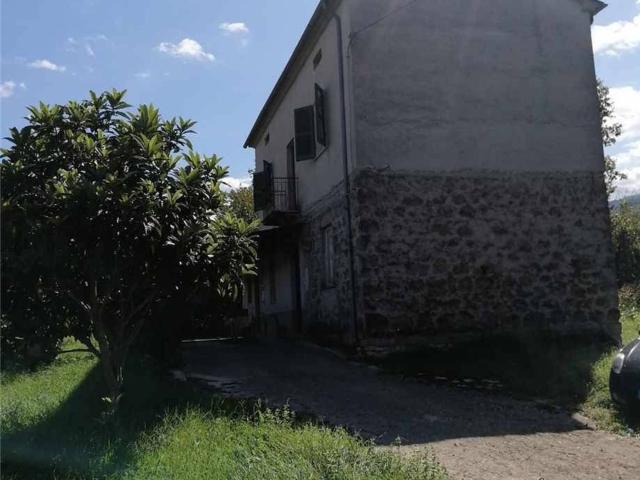 Casa in vendita a Esperia, Lazio