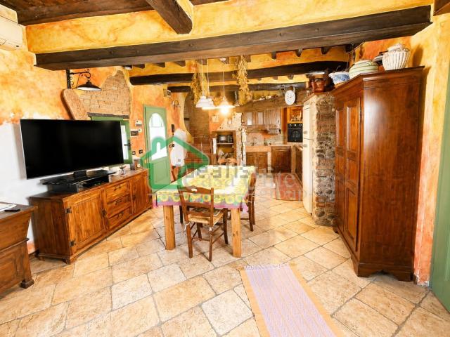 Casa in vendita a Gombito, Cremona