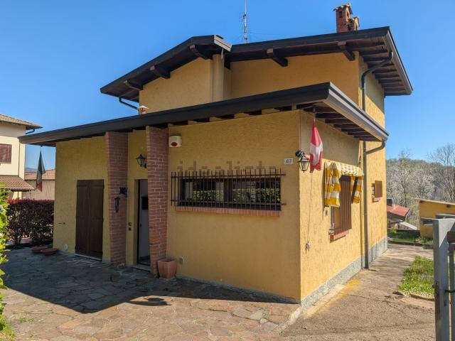 Casa in vendita a Comunità Montana del Piambello, Cuasso Al Monte