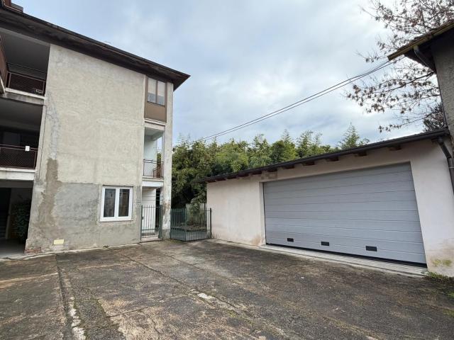 Casa in vendita a Carvico, Lombardia