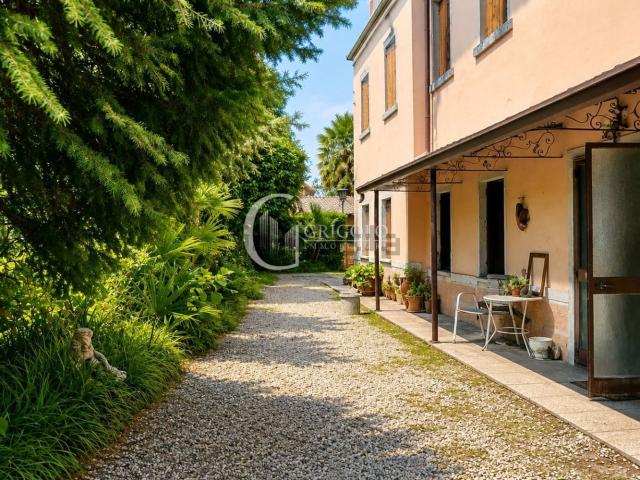 Casa in vendita a Santa Maria del Rovere, Treviso