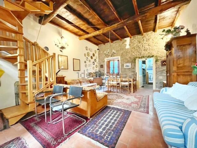 Casa in vendita a Le Mosse, Montefiascone