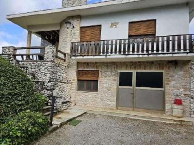 Casa in vendita a Giavera Del Montello, Veneto
