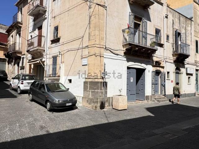 Casa in vendita a Militello In Val Di Catania, Sicilia