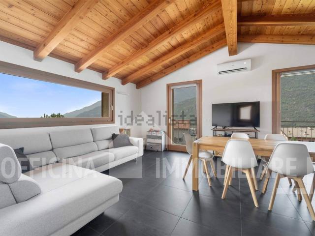 Casa in vendita a Talamona, Lombardia
