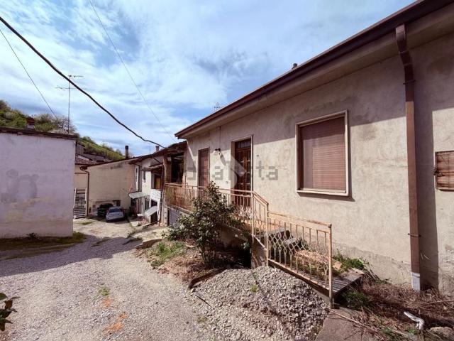 Casa in vendita a Cigognola, Lombardia