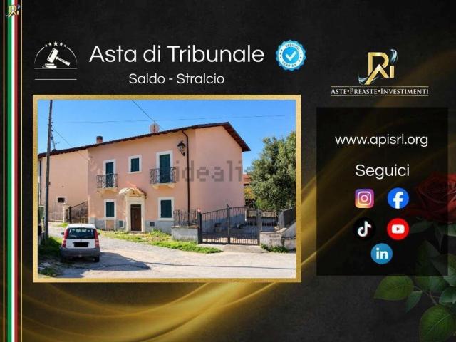 Casa in vendita a Poggio Picenze, L'Aquila