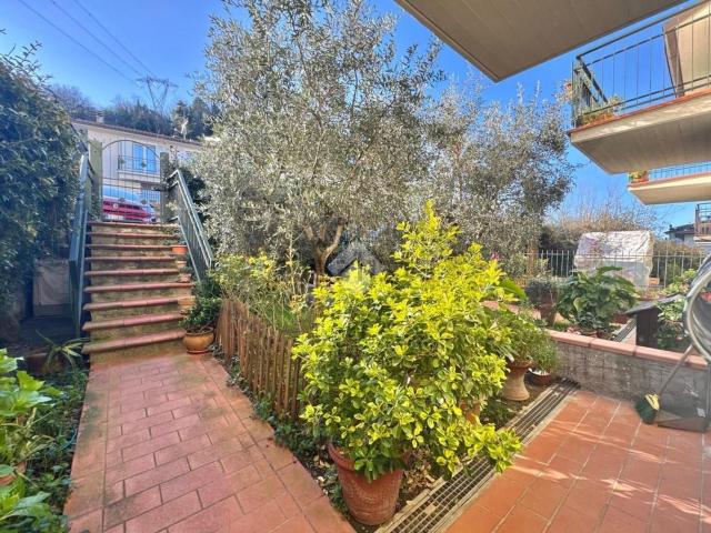 Casa in vendita a Carmignano, Toscana