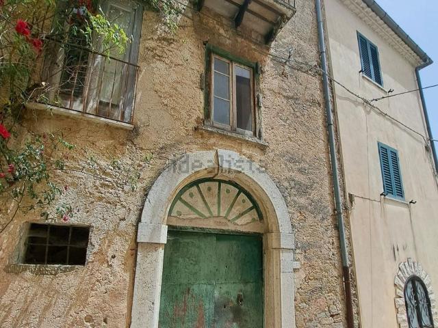 Casa in vendita a Castelpetroso, Molise