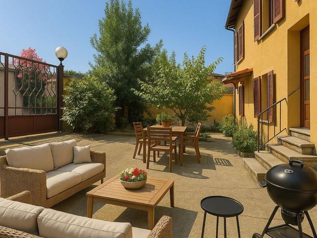 Casa in vendita a Robecco Sul Naviglio, Lombardia