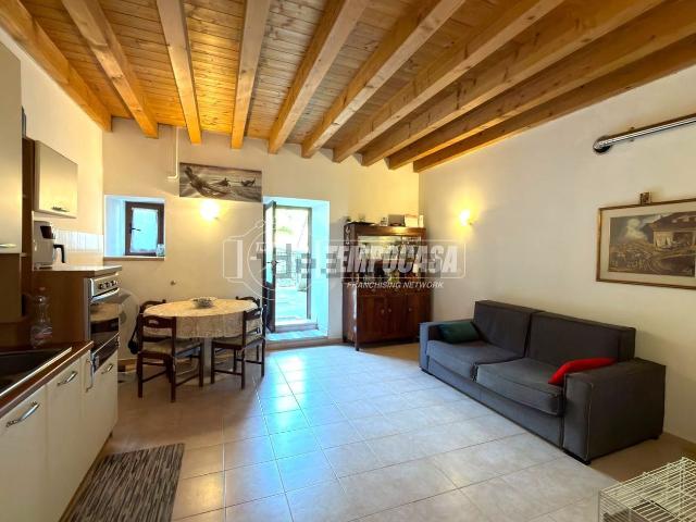 Casa in vendita a Foresto Sparso, Lombardia