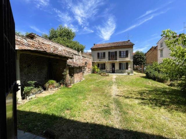 Casa in vendita a Piemonte, Asti