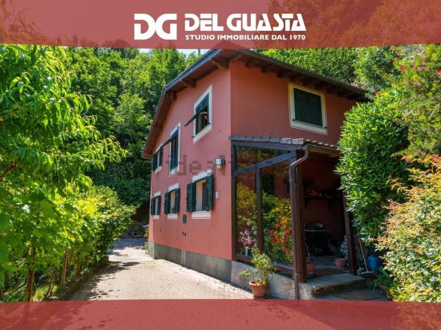 Casa in vendita a Ponente, Serra Riccò