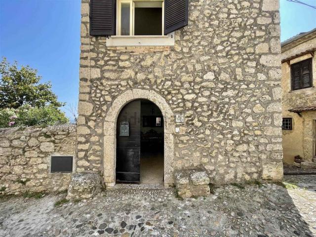 Casa in vendita a Acropoli di Civitavecchia, Arpino