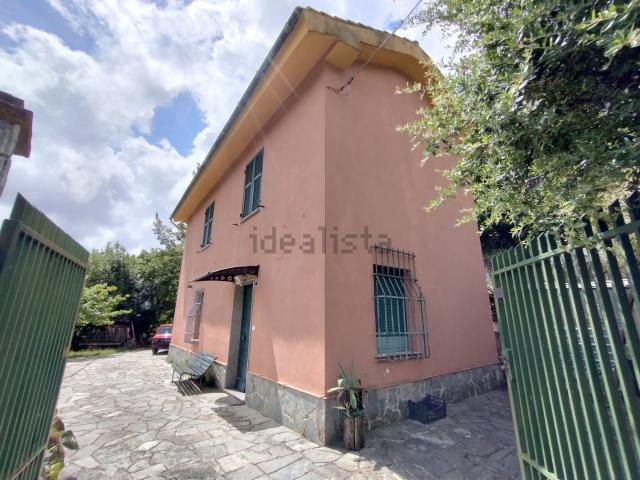 Casa in vendita a Val Polcevera, Serra Riccò