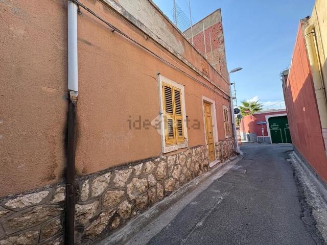Casa in vendita a Monteleone - Santa Rosalia, Casteddu/Cagliari