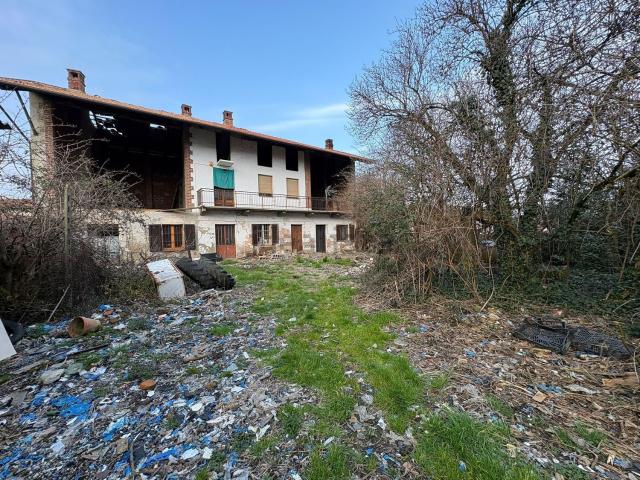 Casa in vendita a Borgo d'Ale, Vercelli