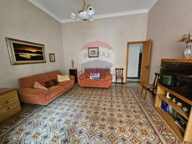 Casa in vendita a Cappuccini, Ragusa
