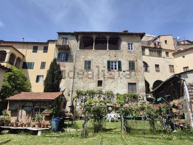 Casa in vendita a Pratovecchio Stia, Stia
