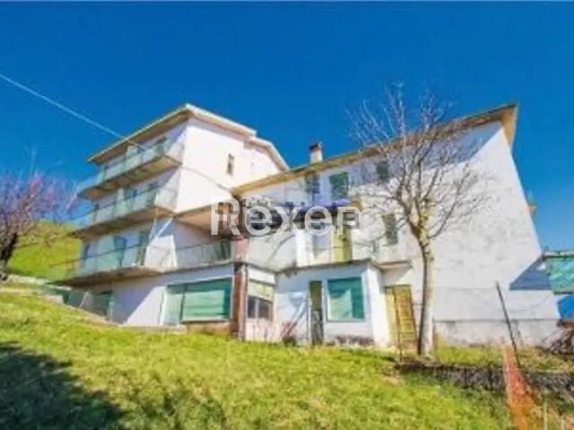 Casa in vendita a Bossico, Lombardia