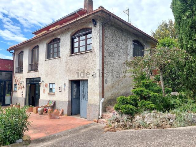Casa in vendita a Bassano In Teverina, Lazio