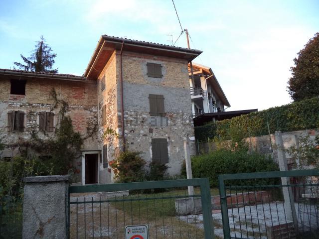 Casa in vendita a Moruzzo, Friuli-Venezia Giulia