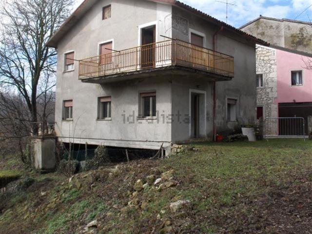 Casa in vendita a Zovencedo, Veneto