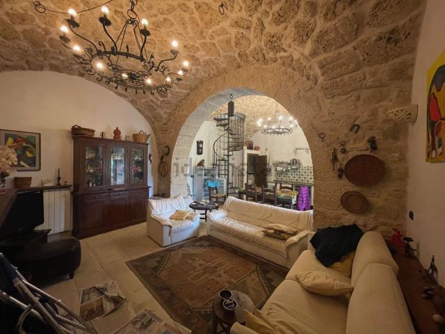 Casa in vendita a Montenero Val Cocchiara, Molise