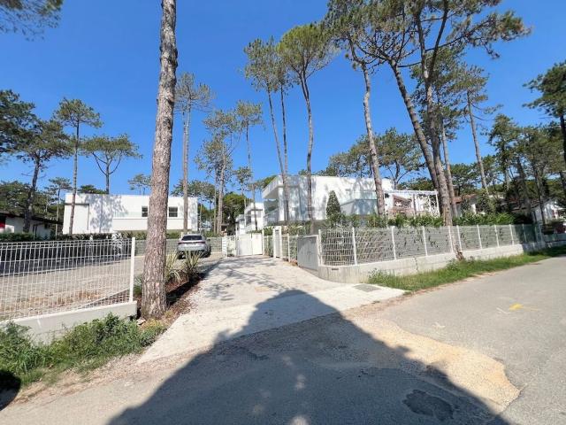 Casa in vendita a Lignano Pineta