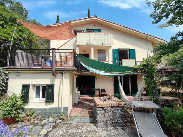 Casa in vendita a Ameglia, Liguria