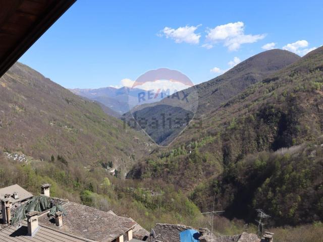 Casa in vendita a Valle Cannobina, Piemonte