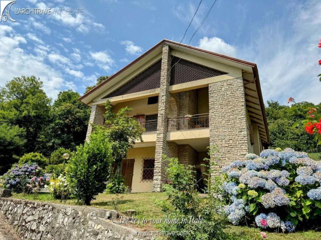Casa in vendita a Unione di comuni Montana Lunigiana, Comano