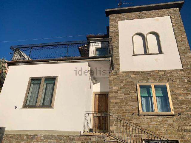 Casa in vendita a Unione di Comuni Valdarno e Valdisieve, Reggello