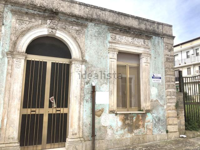 Casa in vendita a Solarino, Siracusa