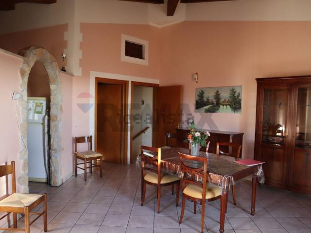 Casa in vendita a Monterosso Almo, Ragusa