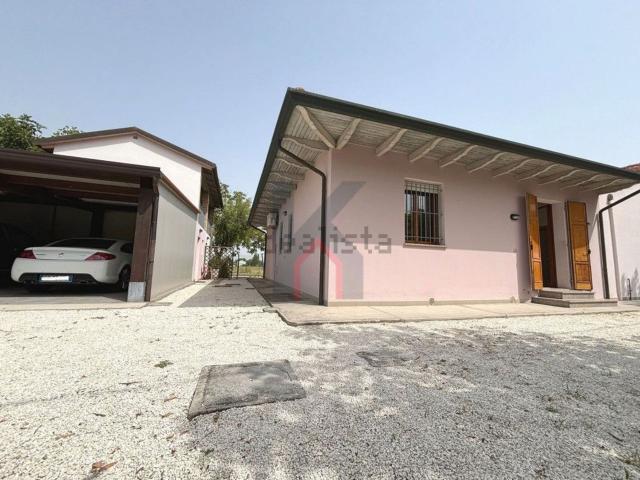 Casa in vendita a Villanova, Forlì