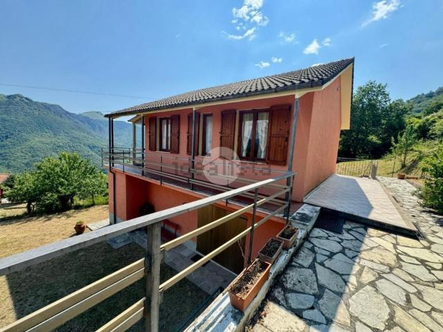 Casa in vendita a Varese Ligure, La Spezia