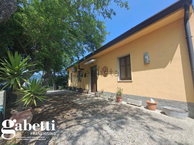 Casa in vendita a San Piero Patti, Sicilia