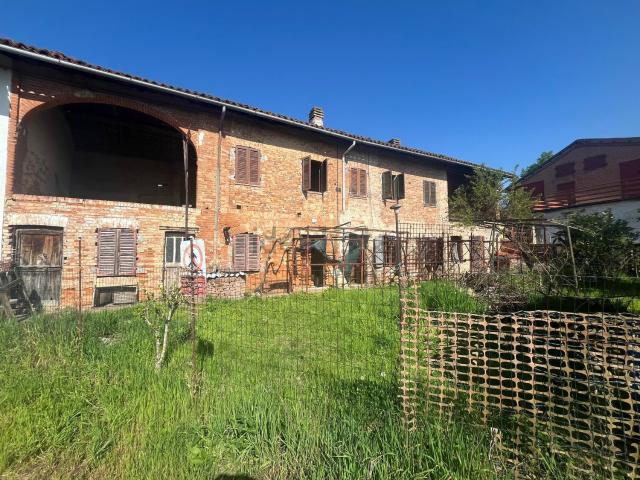 Casa in vendita a Piemonte, Asti