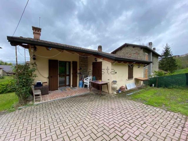 Casa in vendita a Appennino Reggiano, Re