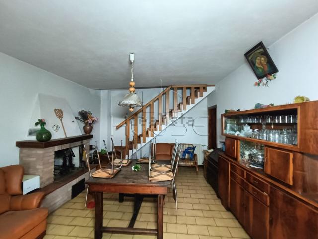 Casa in vendita a Umbertide, Umbria