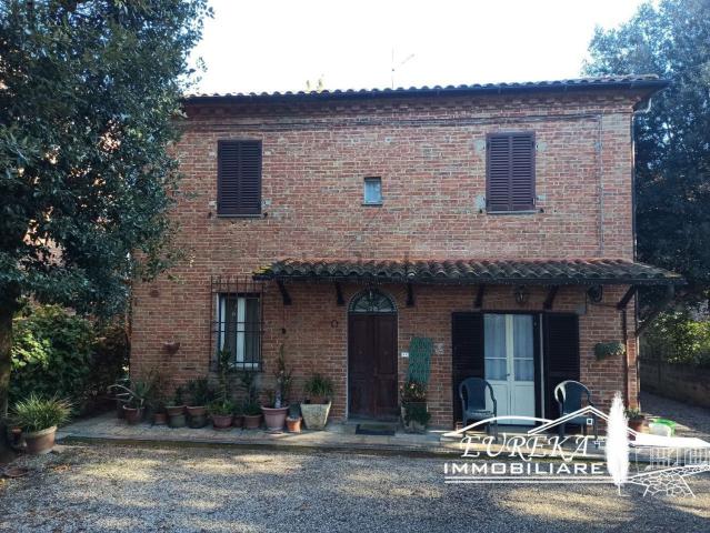 Casa in vendita a Petrignano, Gioiella