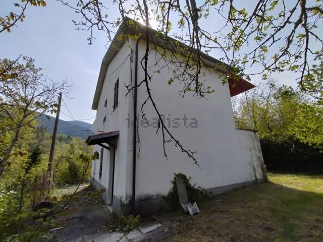 Casa in vendita a Terni, Umbria
