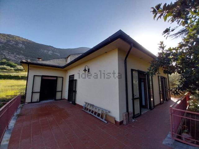 Casa in vendita a Capaccio Paestum, Salerno