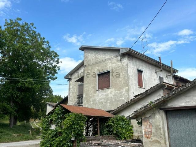Casa in vendita a Fornovo Di Taro, Reggio Emilia