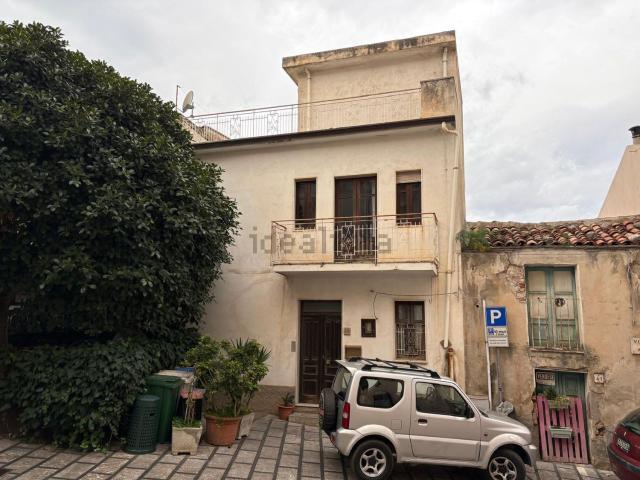 Casa in vendita a San Marco D'alunzio, Sicilia