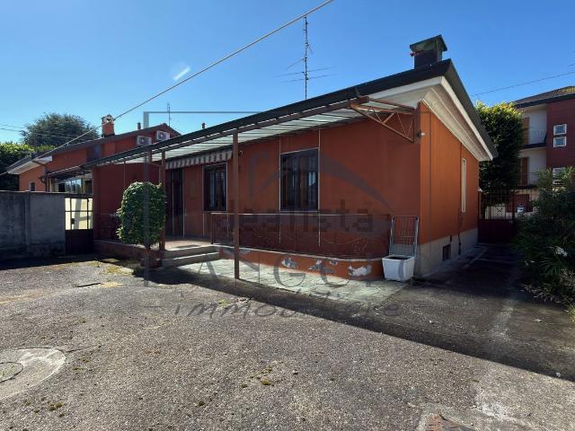 Casa in vendita a Arluno, Lombardia