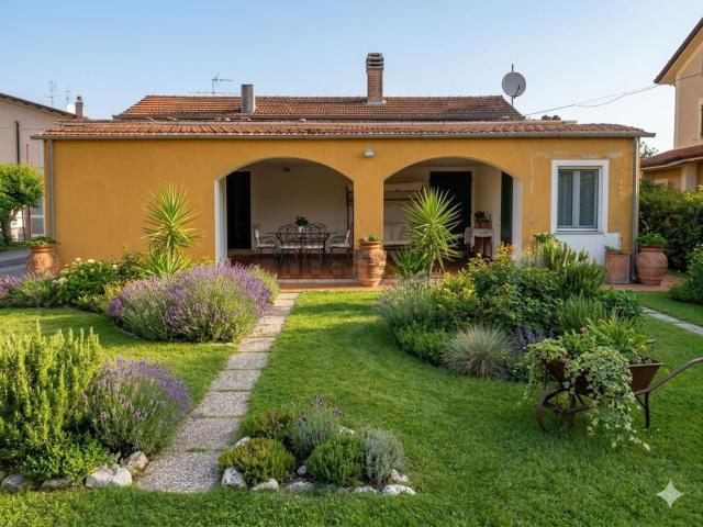 Casa in vendita a Ameglia, Liguria